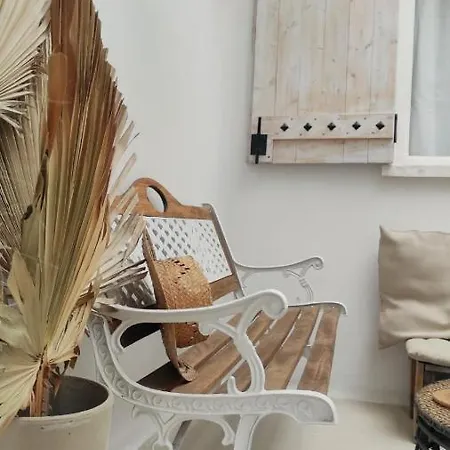 Nomad Surf House 코라레호