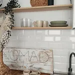 Albergue Nomad Surf House