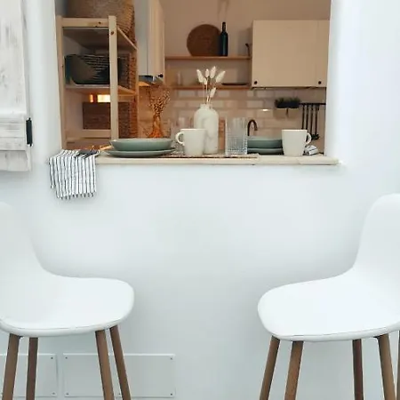 Nomad Surf House Hostel Corralejo