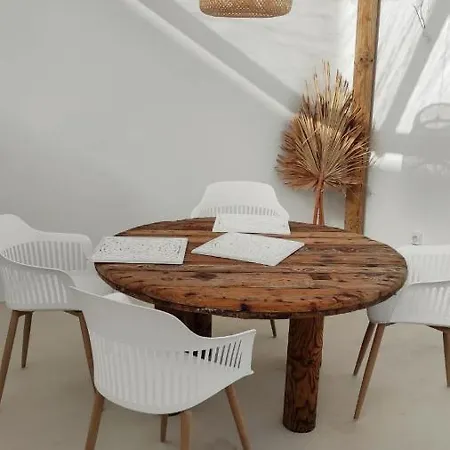 Nomad Surf House