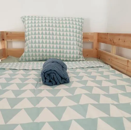 Nomad Surf House *