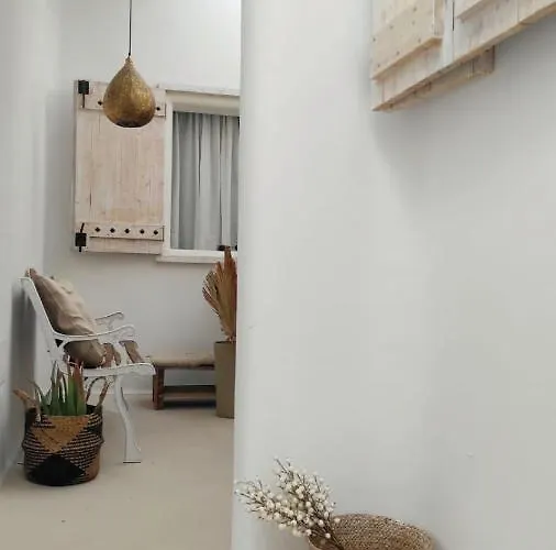 Nomad Surf House Коральео