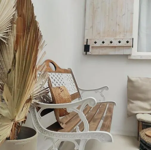Nomad Surf House Коральео